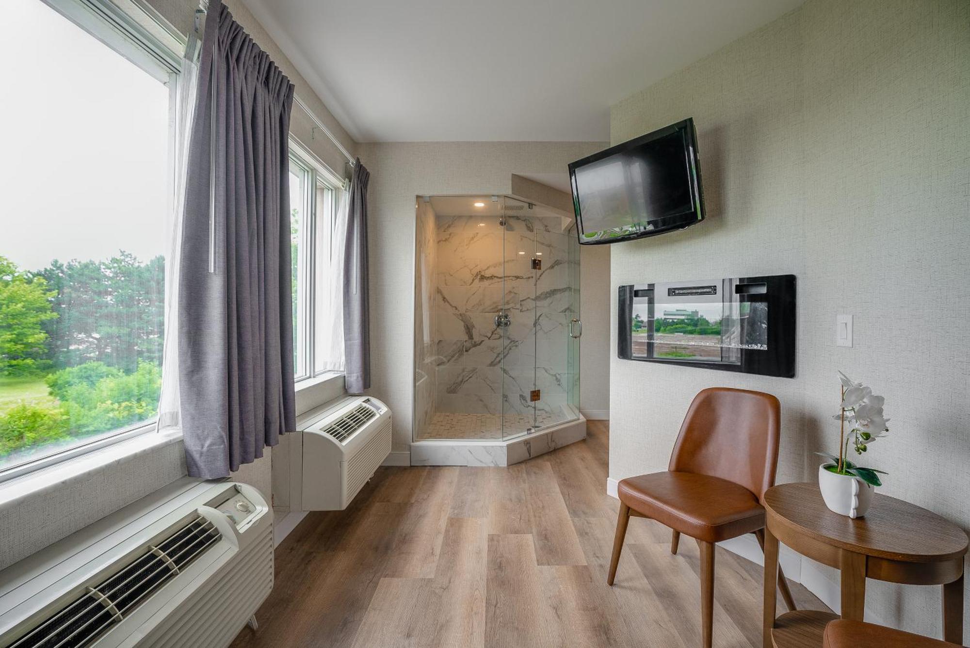 Monte Carlo Inn Oakville Suites Kültér fotó